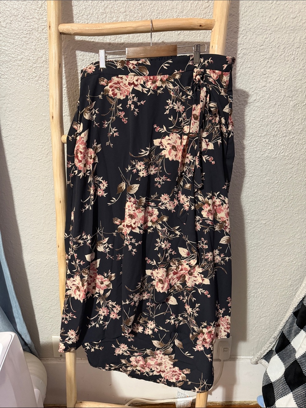 41 Hawthorn Black Maxi Skirt with Pink Floral Print